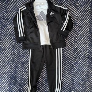 Adidas Black Regular Fit Apparel